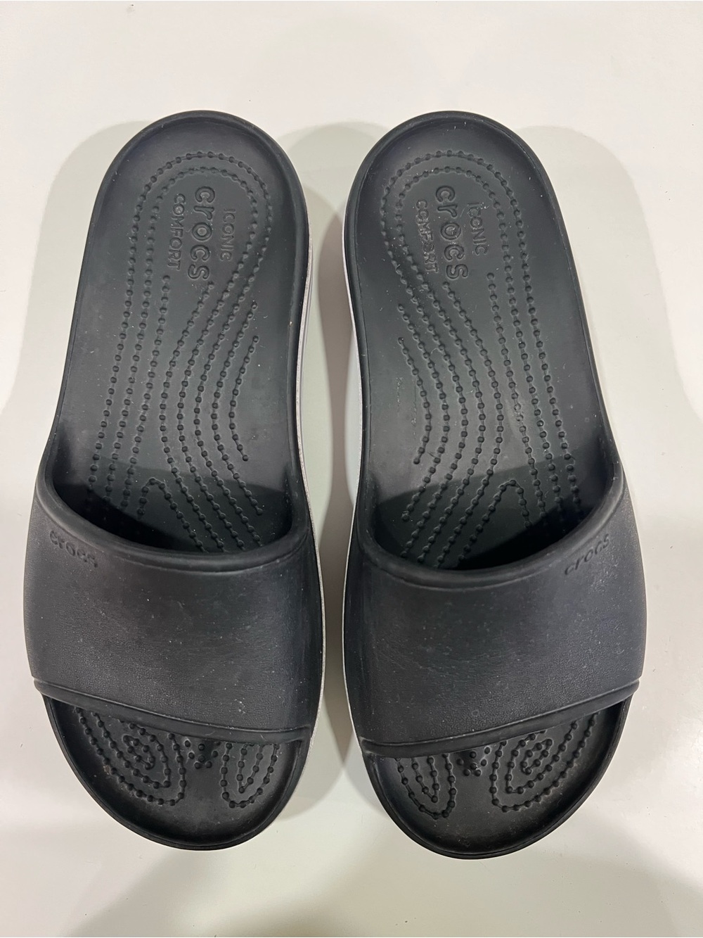 CROCS Men’s Black Slide Sandals Comfortable Slip-On
